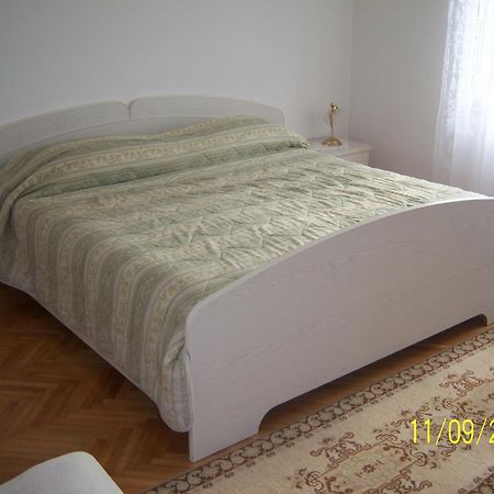 Apartments Cerin Fažana Kamer foto
