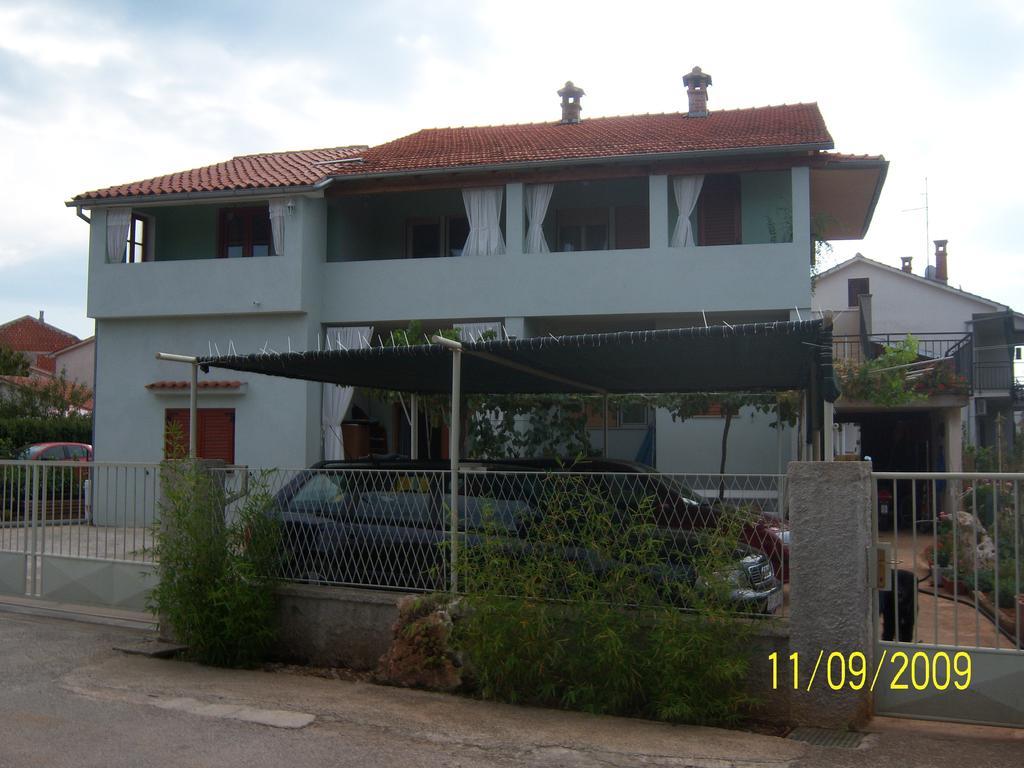 Apartments Cerin Fažana Kamer foto